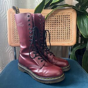 Dr. Martens 1914 discontinued boots